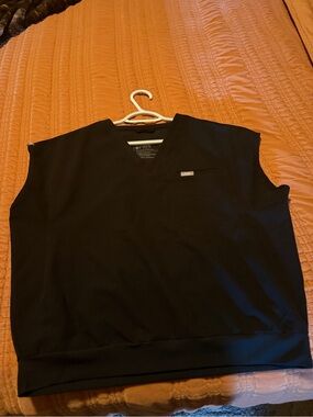 Figs womens Black V-Neck top